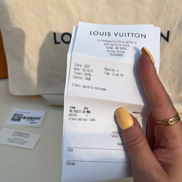 SOLD ‼️ Louis Vuitton Toiletry 26 - Picture 16 of 17
